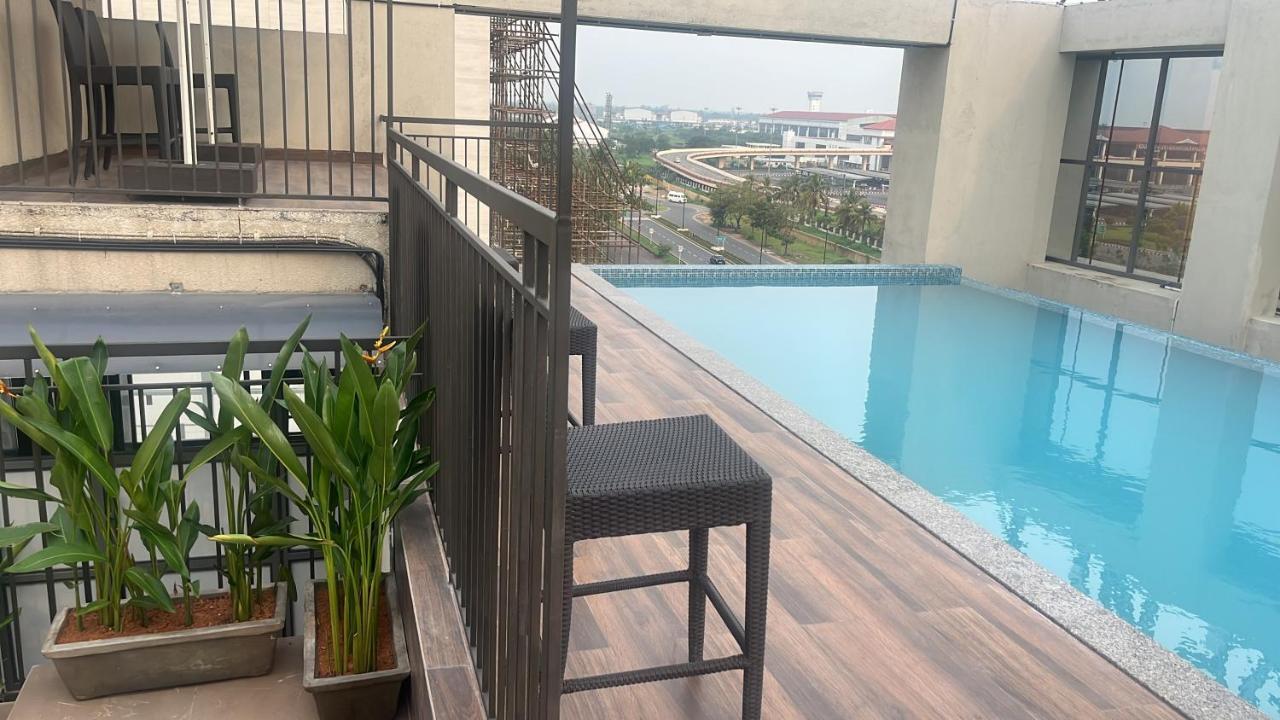 Presidency Airport Hotel Kochi Extérieur photo