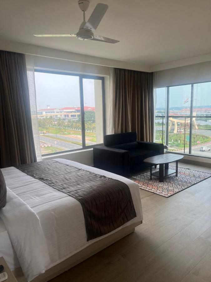Presidency Airport Hotel Kochi Extérieur photo