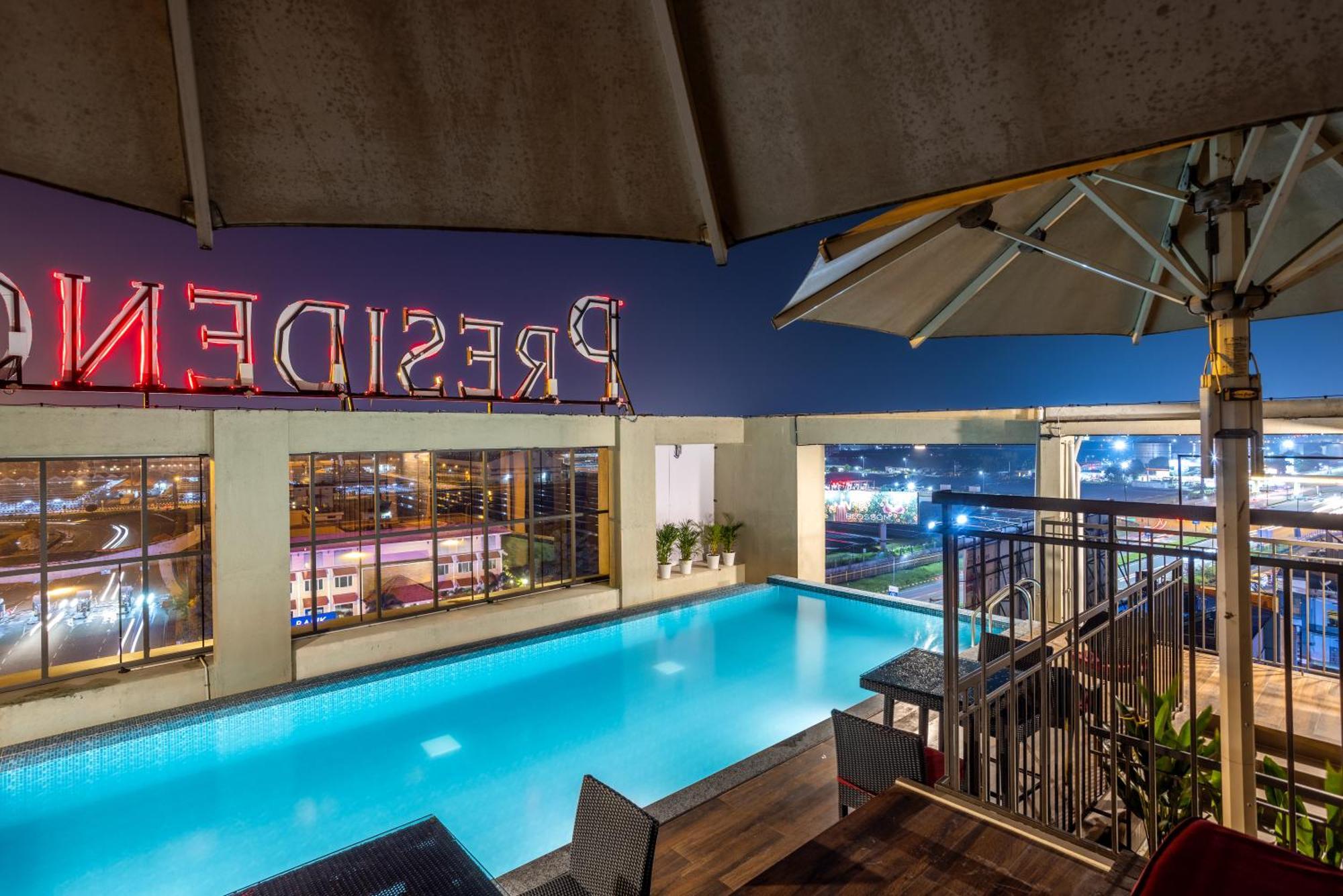 Presidency Airport Hotel Kochi Extérieur photo