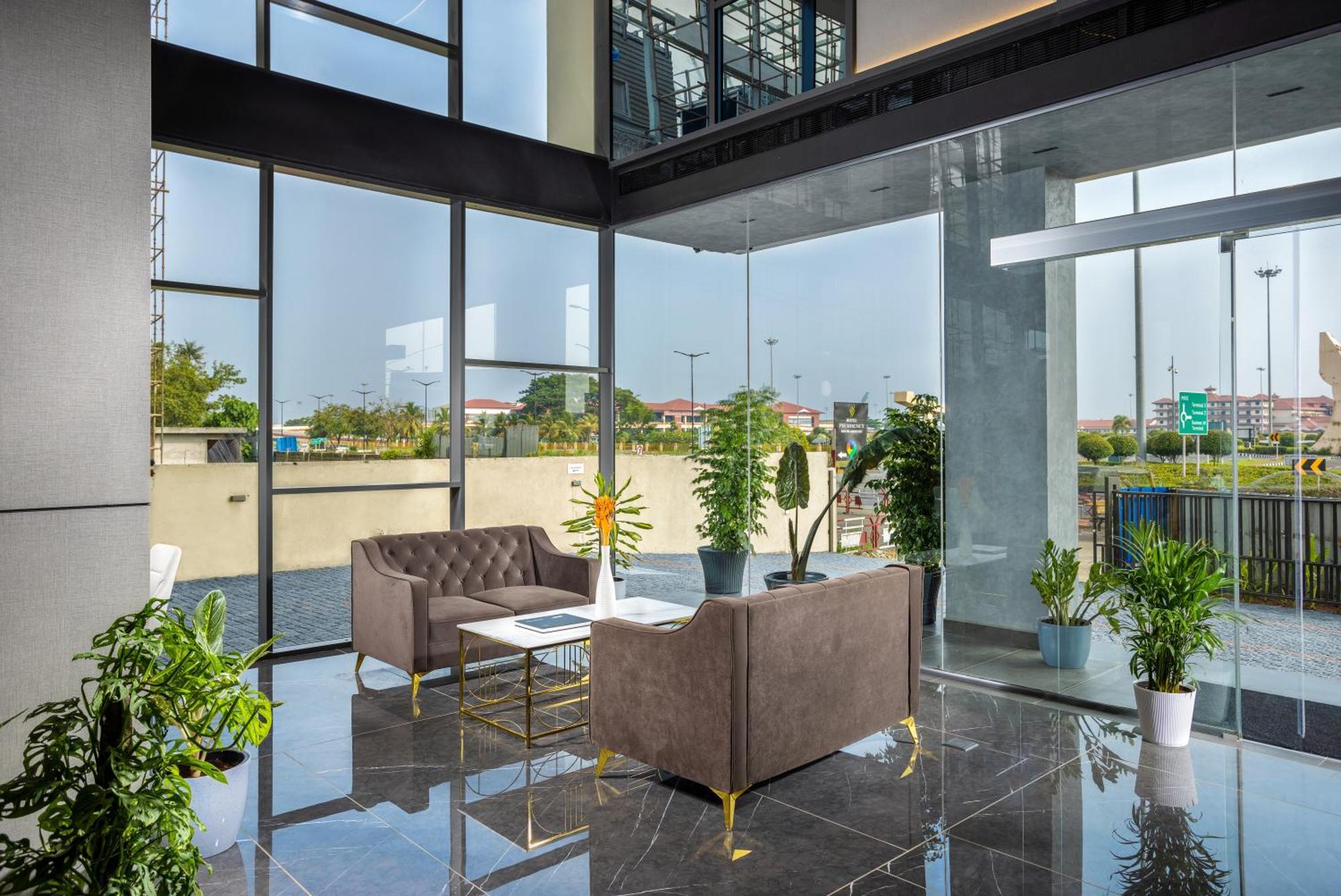 Presidency Airport Hotel Kochi Extérieur photo